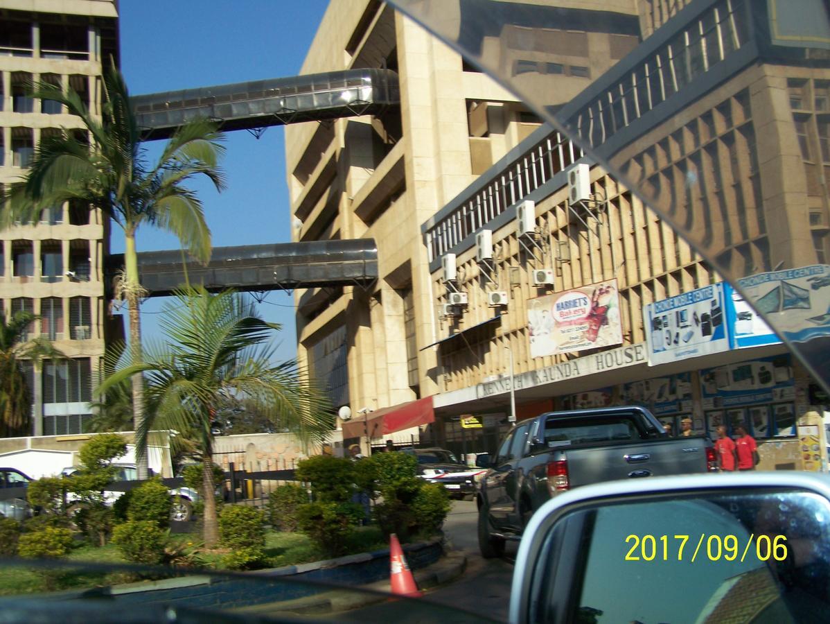 Premier Hotel Lusaka Kültér fotó