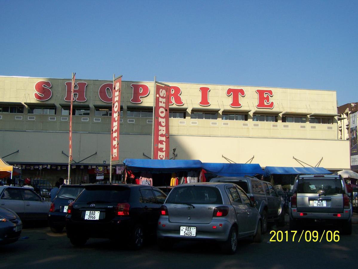 Premier Hotel Lusaka Kültér fotó